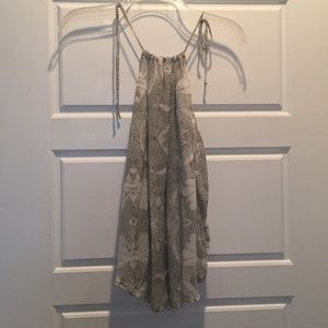 White print top w/adjustable neck ties